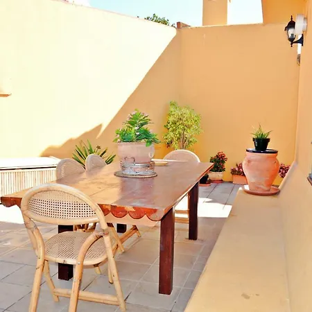 Angeles Holiday home *
